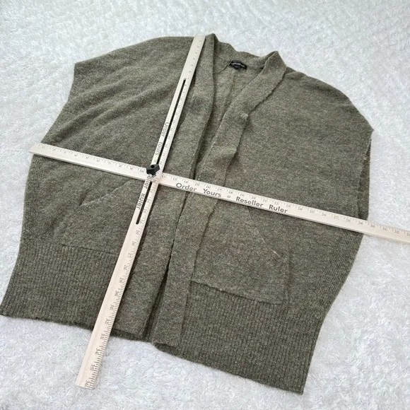 Banana Republic Sweater Womens Medium Large Cardigan Wool Cocoon Pockets Pullove - Picture 3 of 12